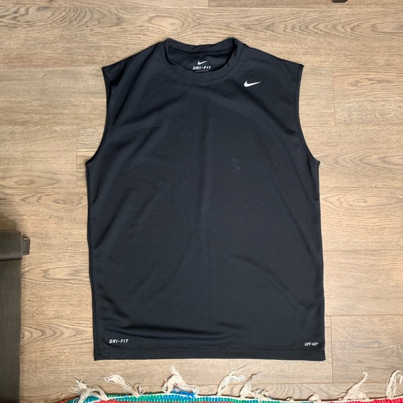 nike dri fit shirt - Picture 3 of 6